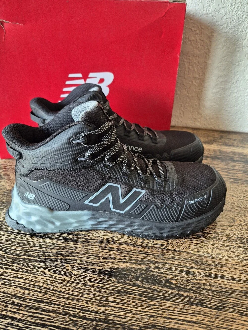 New Balance Work & Safety Cremorne Fresh Foam Mid Composite Toe Mens 11 Wide NEW